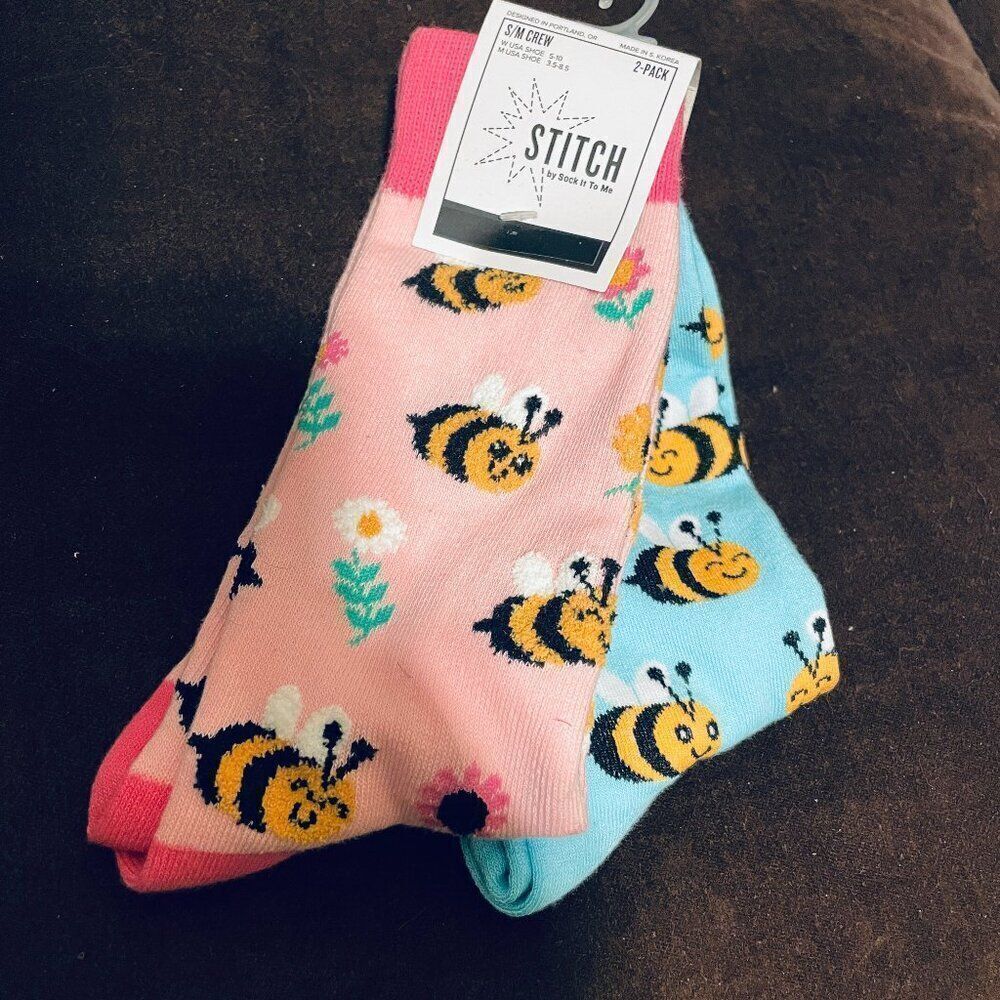 2 Pairs Sock It To Me Stitch Socks Novelty Bumble Bees Honey Bees Pink Blue